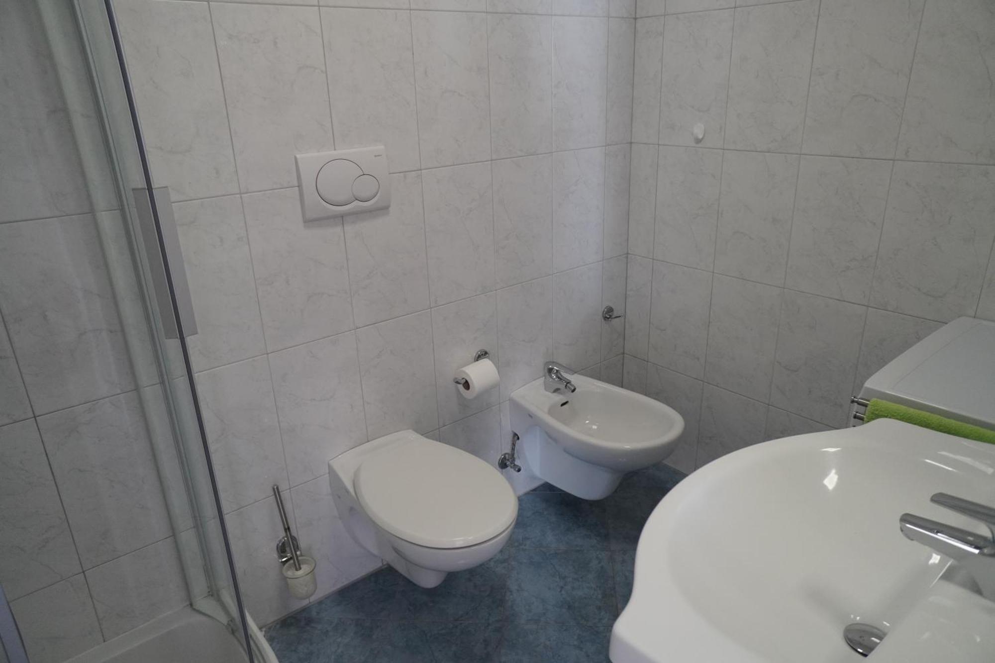 Apartment Roma Merano Bagian luar foto