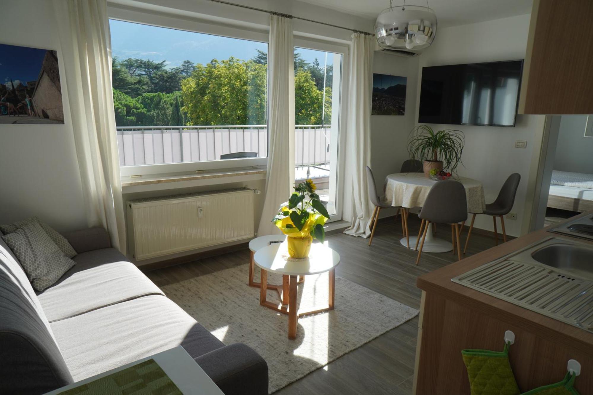 Apartment Roma Merano Bagian luar foto