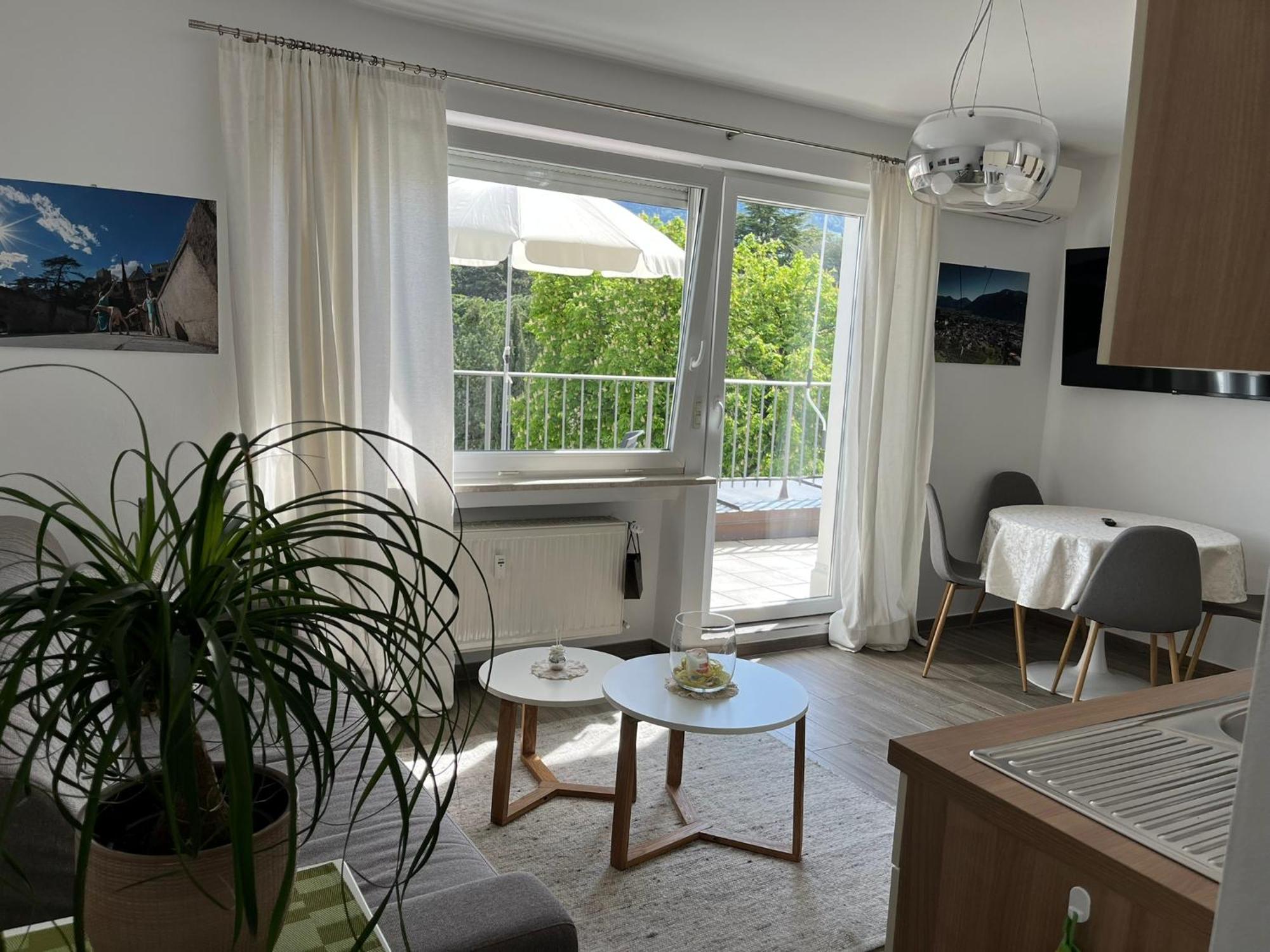 Apartment Roma Merano Bagian luar foto