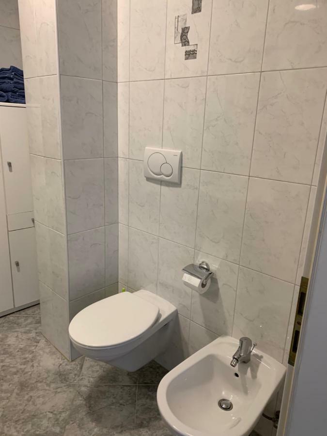 Apartment Roma Merano Bagian luar foto